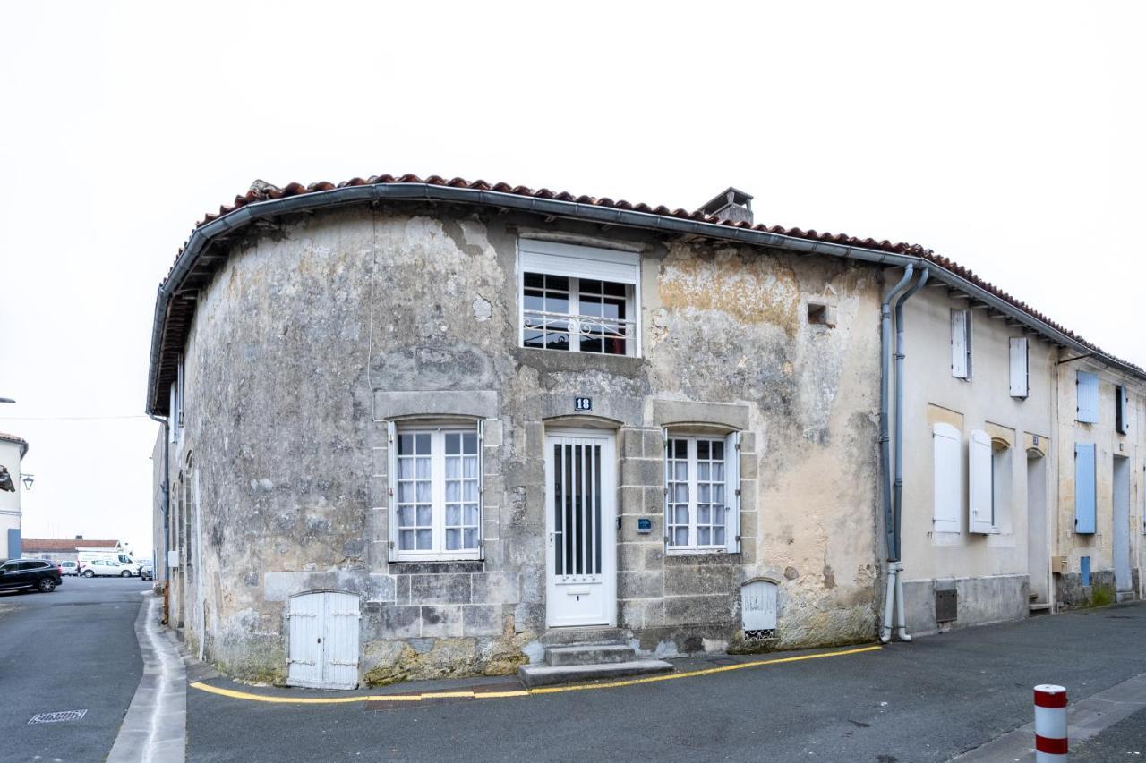 Laconciergeriejonzac, Residence Georgeon Extérieur photo